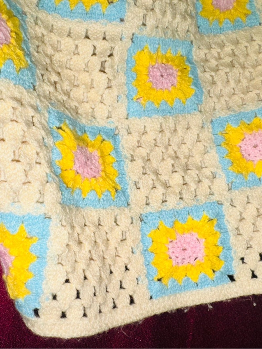 👑 Size xs wild fable Cream Crochet Tank with Yellow, Blue, Pink Flower Squares - Picture 5 of 6